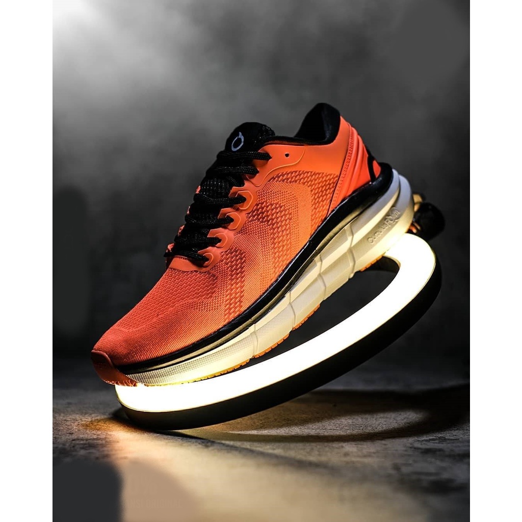 ortuseight hyperfuse otrange sneakers sepatu lari