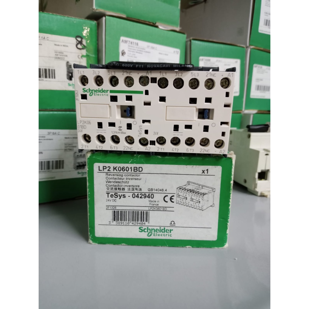 SCHNEIDER REVERS CONTACTOR 6A AC3 2.2KW 24VDC COIL LP2K0601BD