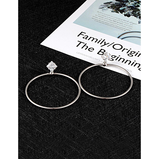 LRC Anting Tusuk Fashion Silver Color Circular Ring Shape Decorated