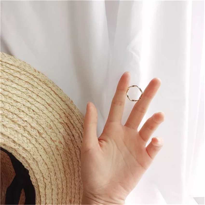 New fashion cold style metal simple twist ring ring female fashion personality joint ring 210807