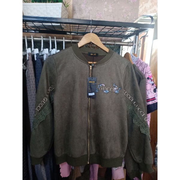 Jaket Suede Gucci warna ijo army