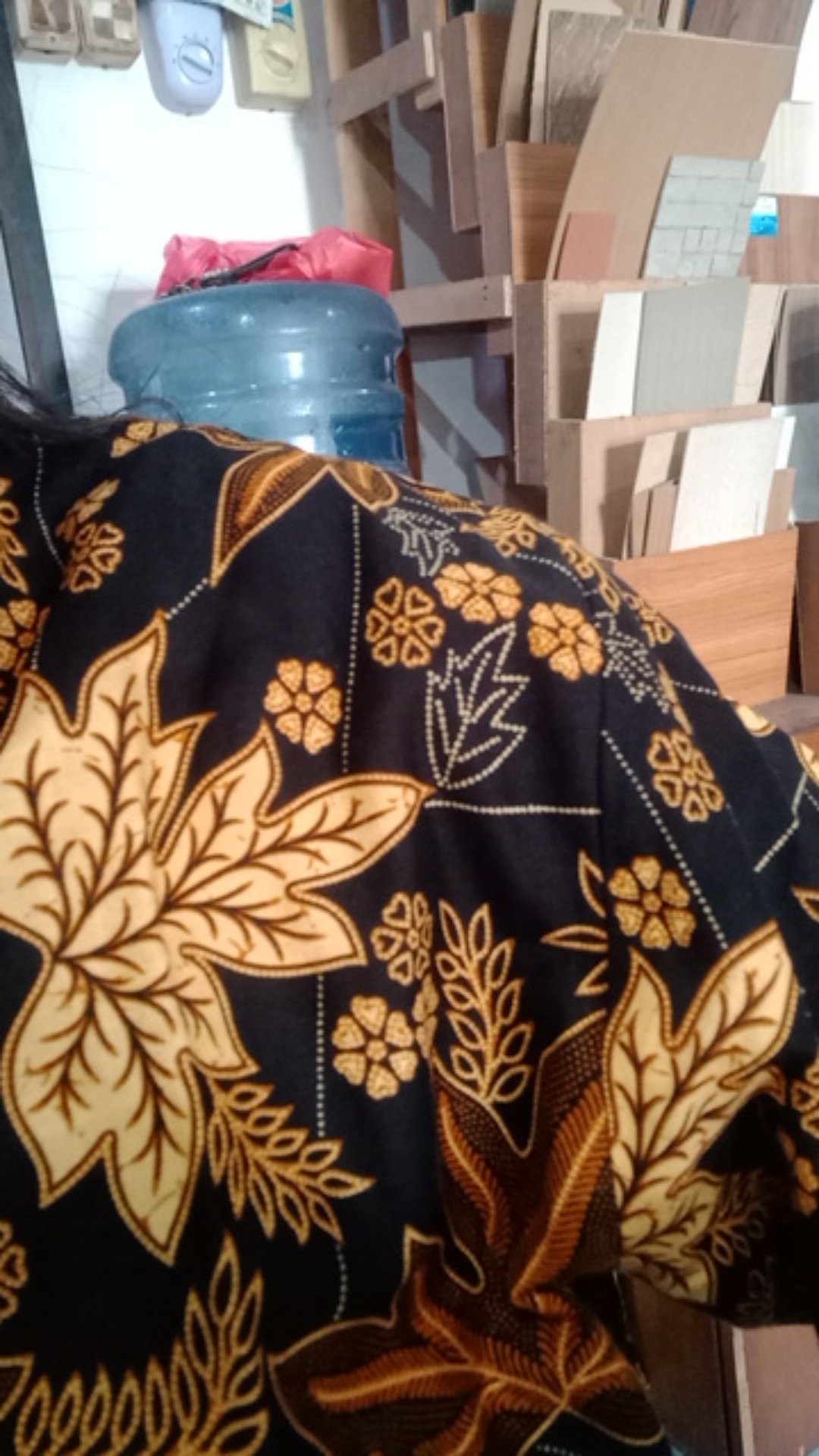 Atasan Batik Dolby Dolbi Dobby Doby Tenun Sutra Tulis Halus Katun Atbm Baron ,sarombit Atasan