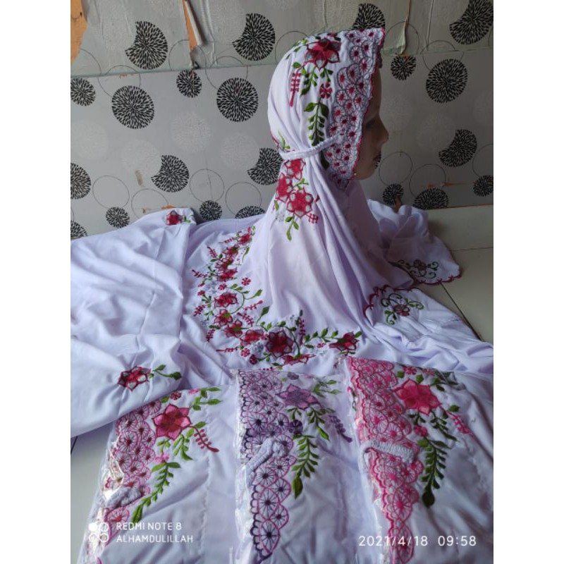 mukna lajuran dewasa polino bordir