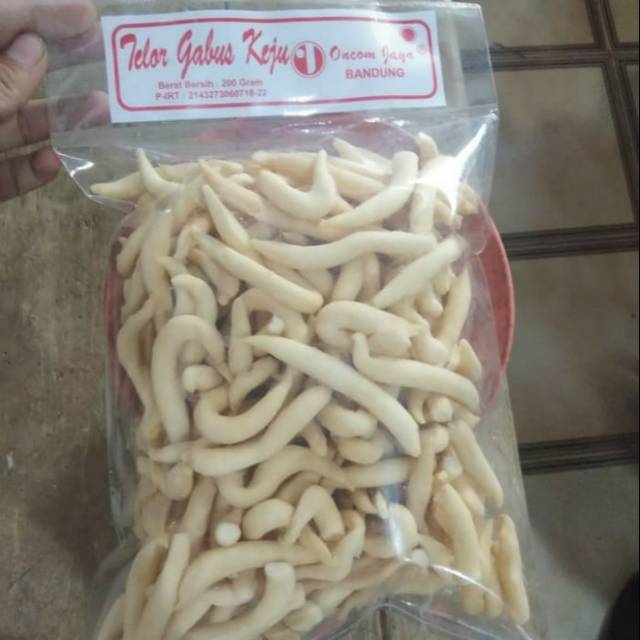 

TELOR GABUS KEJU / CEMILAN DAN OLEH - OLEH ONCOM JAYA BANDUNG 200 GRAM