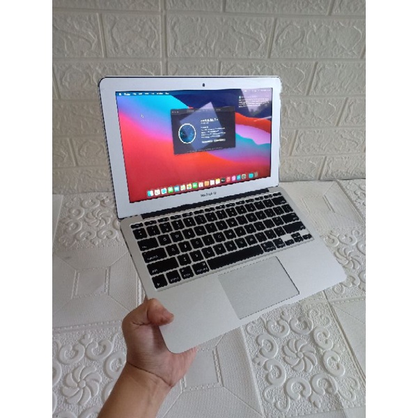 OBRAL MACBOOK AIR 11 TH 2015 CORE i5 RAM 4GB SSD 256GB OS MONTEREY GARANSI
