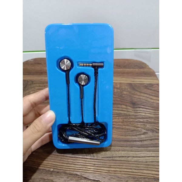 EARPHONE Metal VIVAN Q12 DEEP BASS