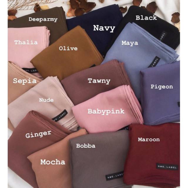 Plain hijab by nwe.label