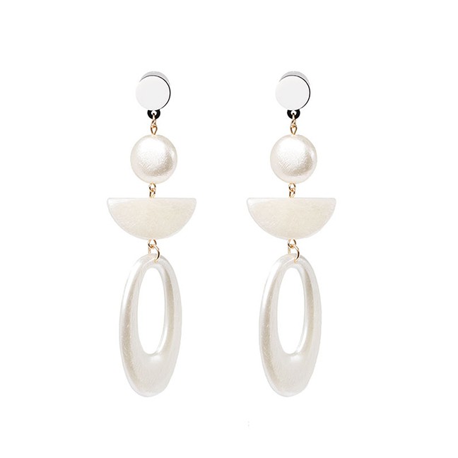 LRC Anting Tusuk Fashion White Geometric Earrings F46010