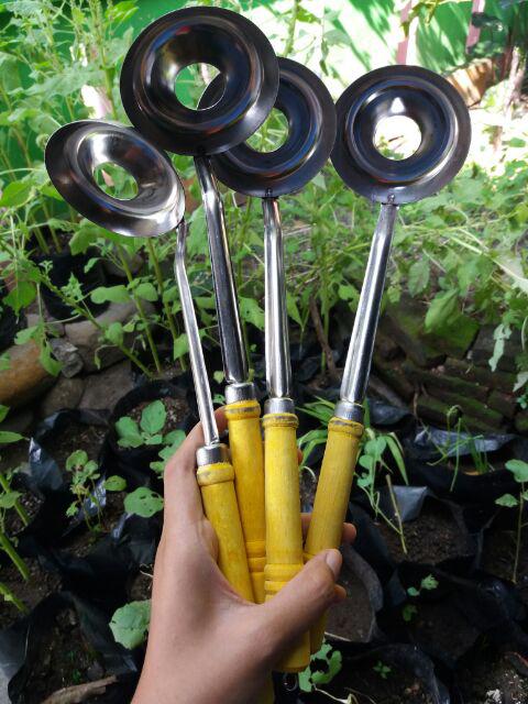 Irus Donat Cetakan Donat Cair Goreng Gagang Kayu