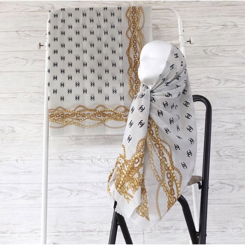 101 -150 KERUDUNG VOAL MOTIF SEGIEMPAT-129