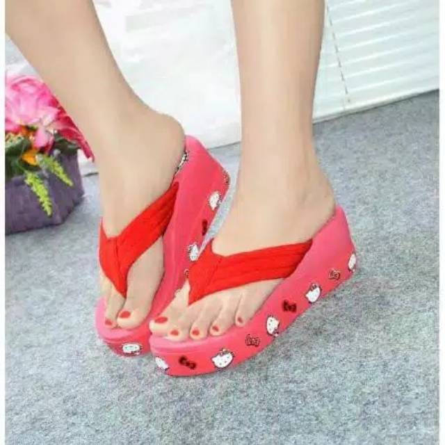 Wedges hello kitty merah 36/40 BMP