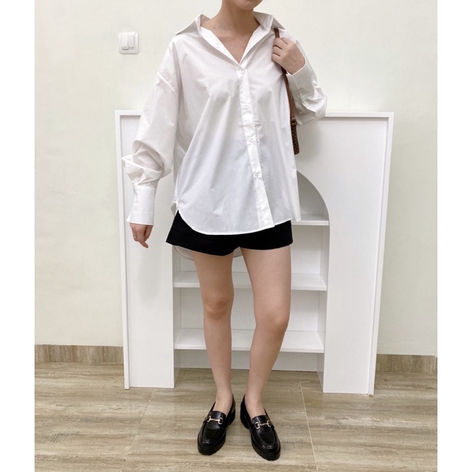 HARU OVERSIZED SHIRT | KEMEJA PUTIH ATASAN OVERSIZED