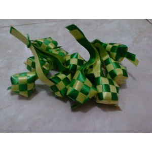 

Jual Ketupat Hias Mini Pita Jepang 1 lusin ukuran pita 2 x 2 cm Diskon