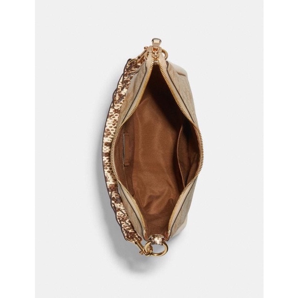 Coach Jules Hobo In Signature Canvas (C9189)