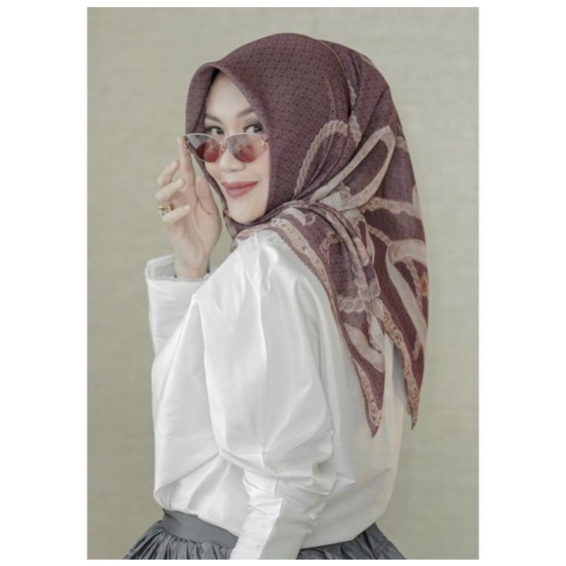 Buttonscarves the chain series extended - Plum