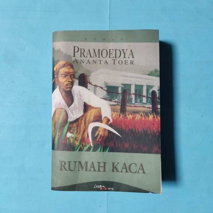 Buku novel roman lentera di pantara rumah kaca