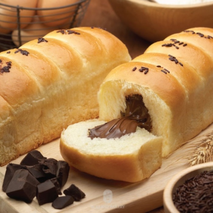 

Roti keset coklat by Holland Bakery