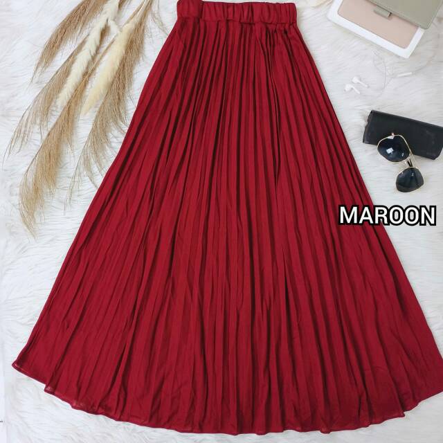 ROK PLISKET WANITA AR1005