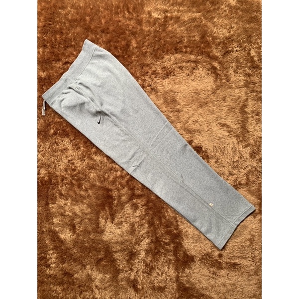 CELANA TRAINING SWEATPANT NIKE SECOND THRIFT