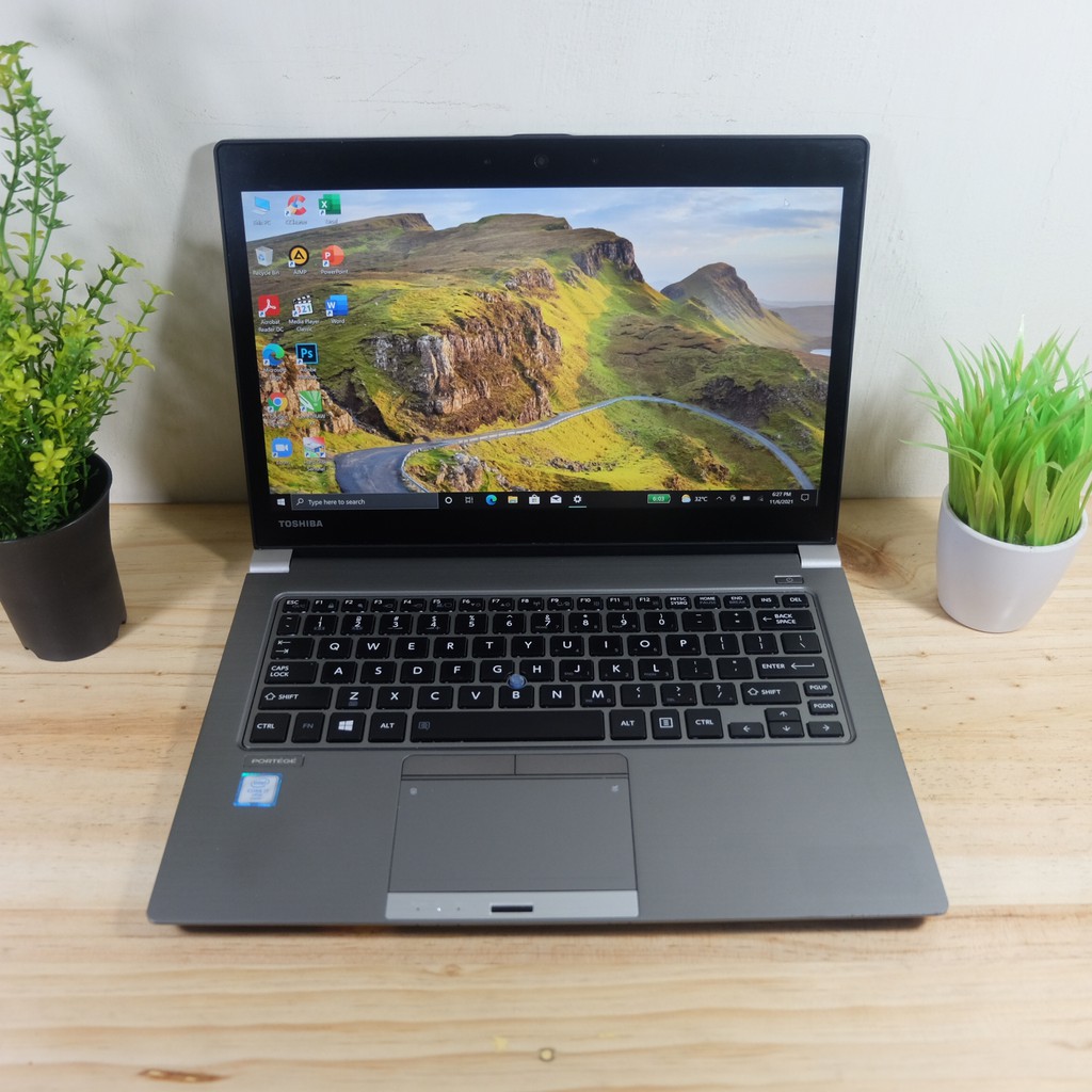 TOSHIBA PORTEGE Z30-C Core i7 6600u/RAM 8GB/SSD 256GB/Intel HD 520 1.5GB 14inch FHD TOUCHSCEEN DISPL