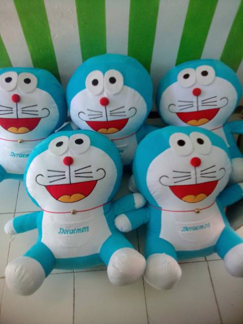 COD Boneka Doraemon Jumbo duduk