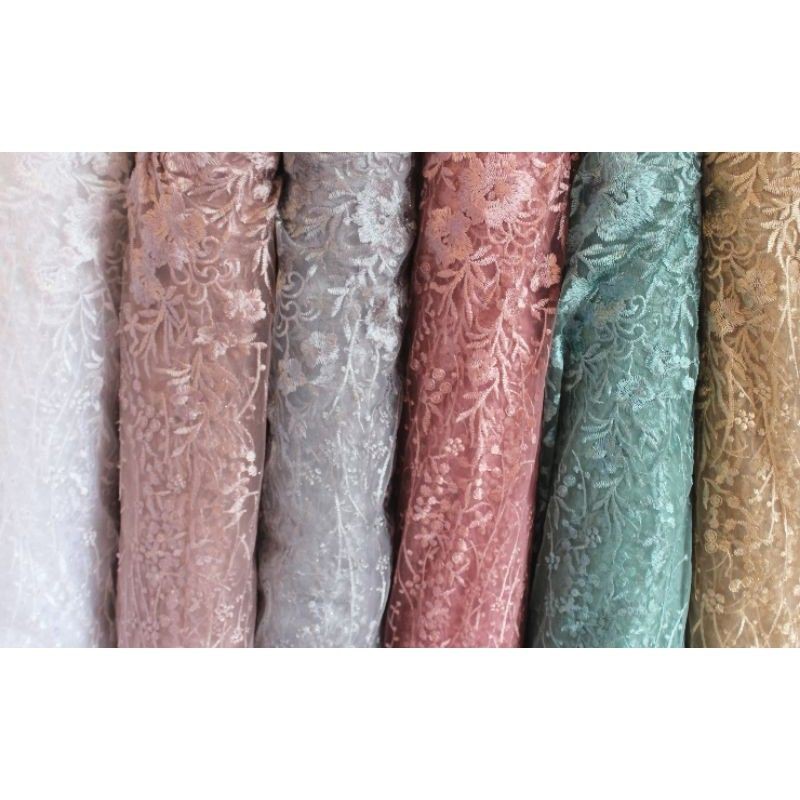 Tile bunga akar tumpal