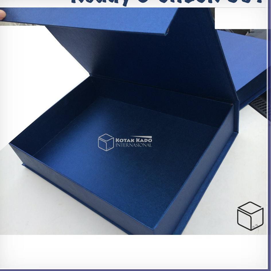 

Kotak Kado Magnet | Kado Premium New Normal | Hadiah Special Resmi | Kotak kado giftbox | WARNA BIRU