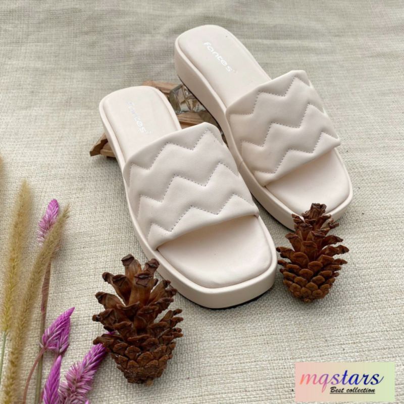 mqstars Sandal  Wanita Wedges Platform Kokop Empuk Motif Slop Gelombang