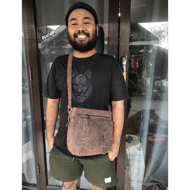 Tas Selempang Pria Universal Kulit Sapi Asli 100%