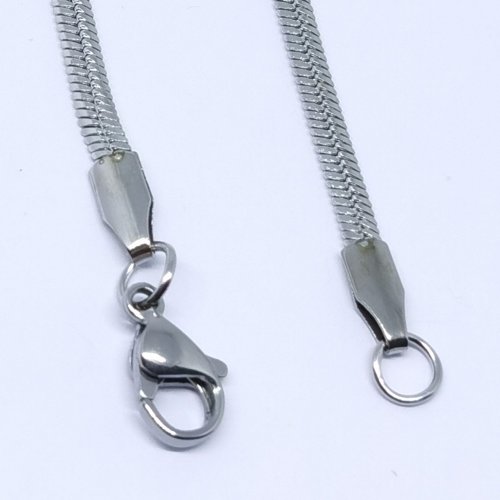 Kalung Titanium Gepeng Kotak Bulat Silver dan Emas