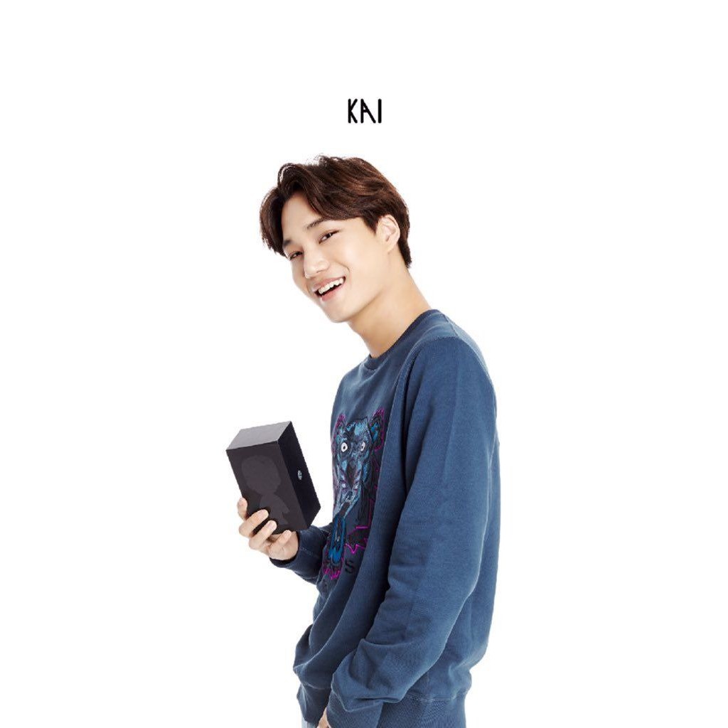 exo figure bluetooth speaker