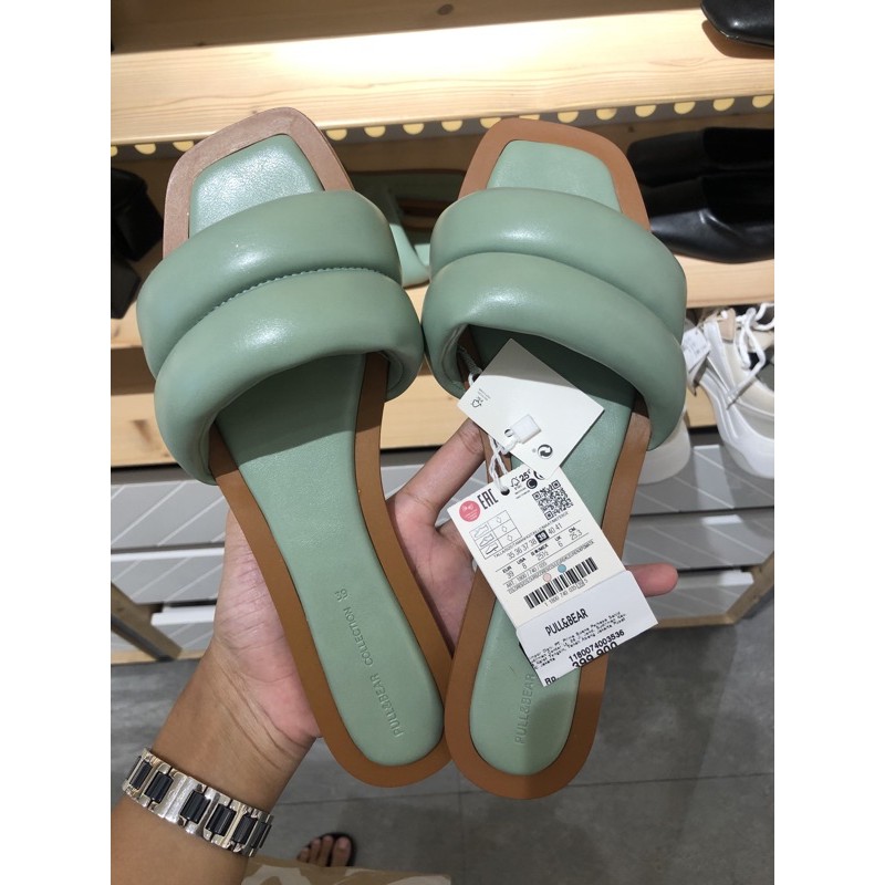 Jastip Sandal Pull&Bear 2 Warn New