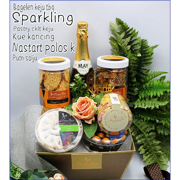 

READY CIKARANG 01 MAR 2025 - HAMPERS 4 PRIMA RASA BANDUNG HAMPER GIFT PARCEL BEST SELLER COOKIES SPARKLING ORIGINAL NATAL CHRISTMAS PAKET PACKAGE IDUL FITRI RAMADAN LEBARAN FESTIVE SEASON CNY CHINESE NEW YEAR MOONCAKE IMLEK