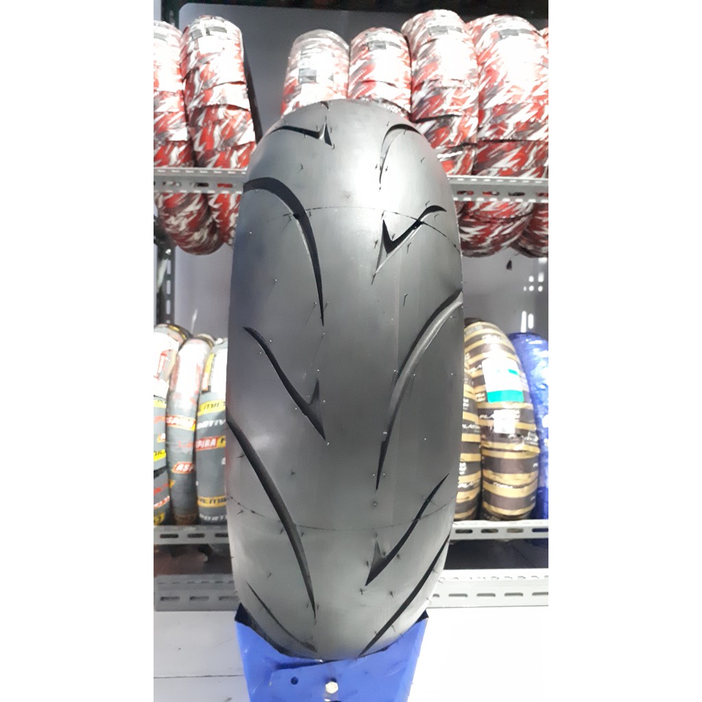 Ban SHINKO 011 Verge 120.70.18 Front For Ring 18 HD MOGE dan Motor Custom dll NOT Metzeler Dunlop