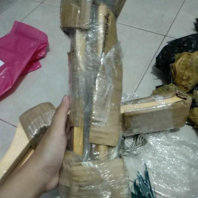 Hanger Jepit Kayu Celana , Rok Natural Dewasa Lusinan / 12 Pcs