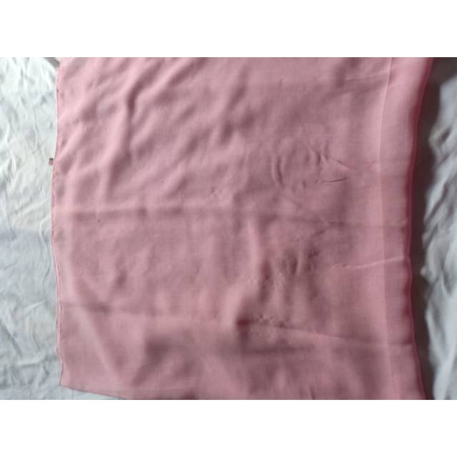 Pink salem jilbab segi empat