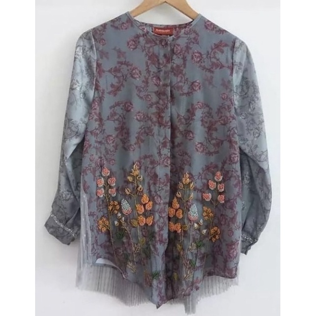 louise top ria miranda