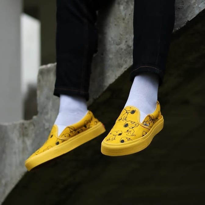 Sepatu Vans Motif Snopy Kuning Putih Yellow Waffle ICC Impor Premium Sekolah Kuliah Kerja Keren Awet