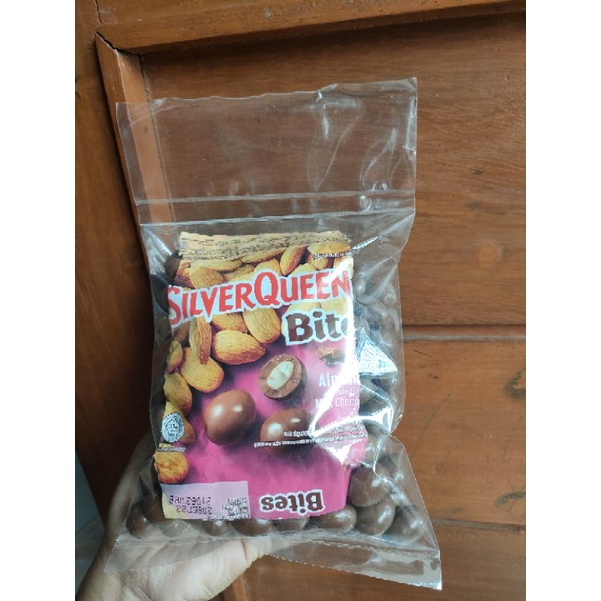 

silverqueen bites almond 500gr promo