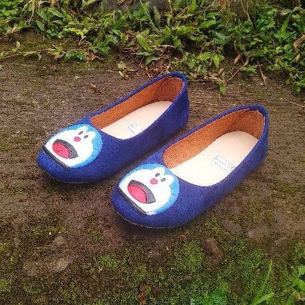 platshoes anak lucu motif kartun Doraemon