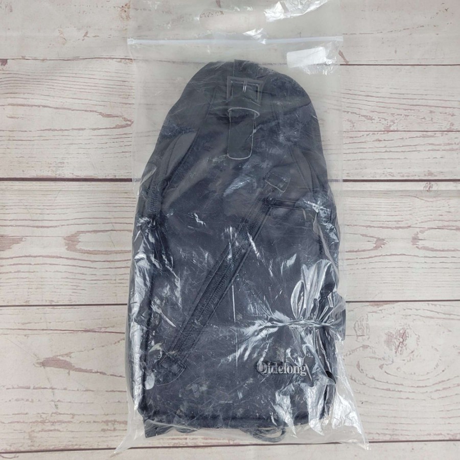 Tas Selempang Crossbody Sling Bag dengan Slot USB - P001 - Black