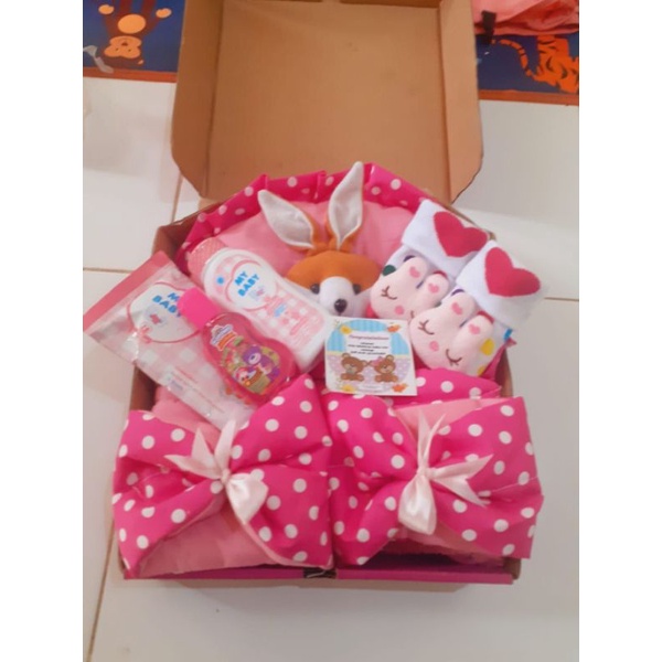 HAMPERS BABY GENDONGAN | GENDONGAN MOTIF KARAKTER GIRLS AND KARAKTER BAYI BOY| KADO BAYI PEREMPUAN| LAKI-LAKI