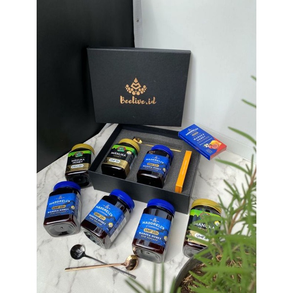 

Box Hampers Madu Manuka Honey (Only box + Honey spoon)