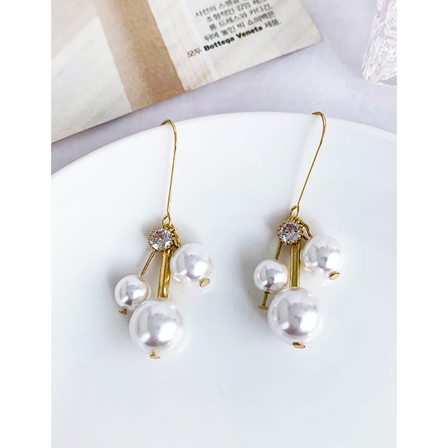 LRC Anting Gantung Fashion Alloy Pearl Tassel Earrings D98143