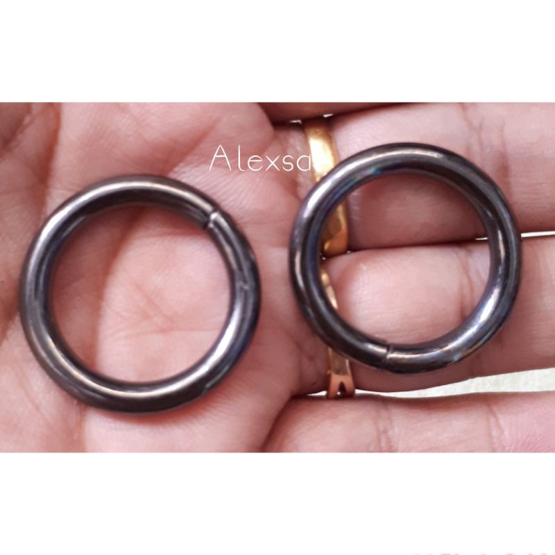 Ring O 2cm black nikel 1pcs