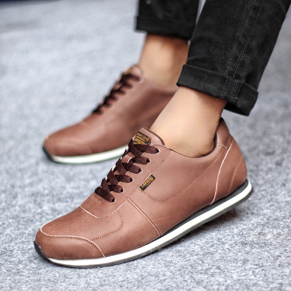 MOLK|Sepatu Sneakers Casual Pria Keren Kulit Asli Original Distro Murah Kasual Santai Main Gaya