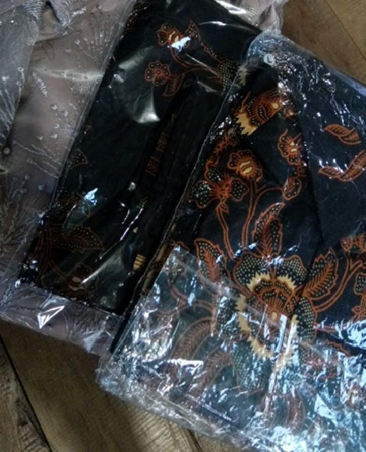 Kemeja Atasan Kebaya Rok Couple Batik Tunangan Lamaran Wisuda