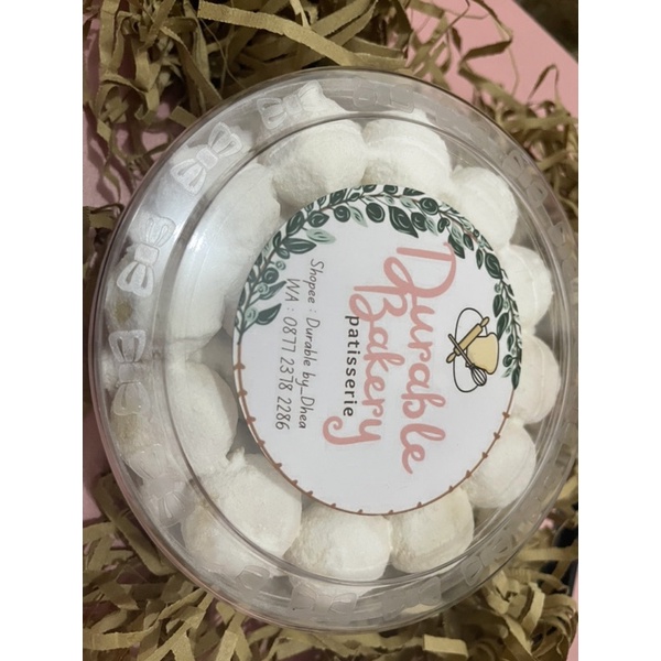 

Kue Putri Salju
