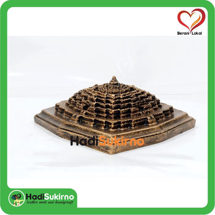 Miniatur Candi Borobudur Kecil