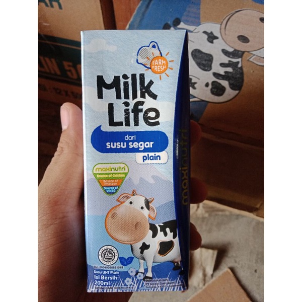 

Milk Life Uht Susu Segar 200ml